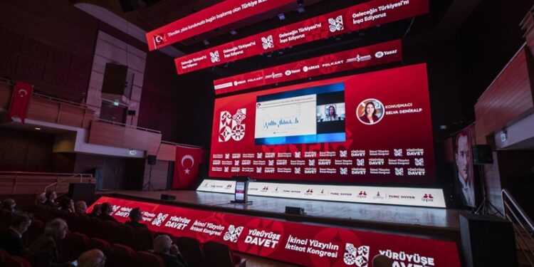 Prof. Dr. Selva Demiralp: Çözümü biliyoruz, başarıyla yürüme gücüne sahibiz