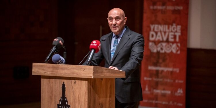 Tunç Soyer: Geleceği inşa etmek için çok sebep var