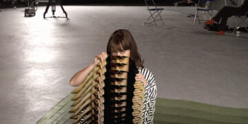 Leslie Feist’ten Yepyeni Şarkı Yayında : ‘’Borrow Trouble’’