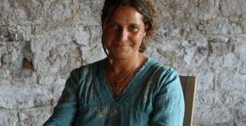Sibel Buğdaycı: Bir çiçeğin taç yapraklarını açarken çıkardığı tatlı sesleri duymak