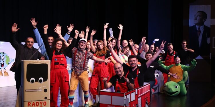 “Bir afet masalı müzikali” Depremzede çocuklar için sahnelenecek