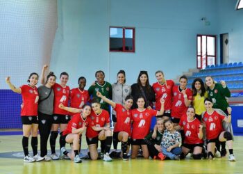 Mavi Kelebekler hız kesmiyor