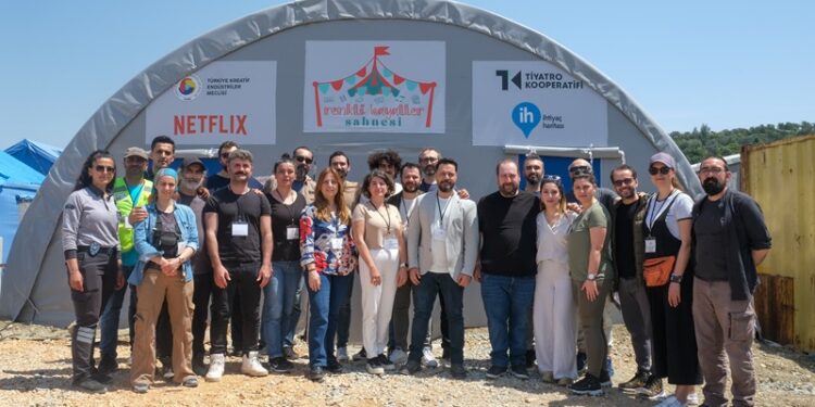 “Renkli Hayaller Sahnesi” 23 Nisan’da Hatay’daki Çocuklarla buluştu