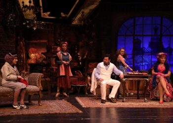 Yaşlılığa Gülümseyerek Bakmanın Oyunu “Gidiş Dönüş Moskova (Retro)” Şehir Tiyatroları’nda