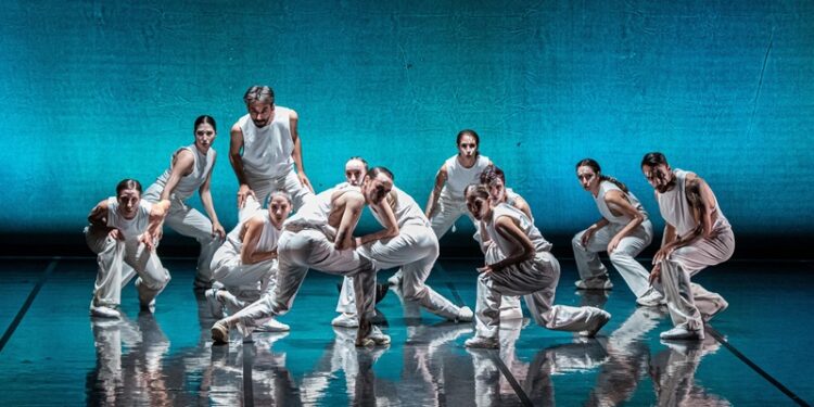 “Yeni Hayat” ve “Güldestan”,    Nisan Ayında AKM’de sahnelenecek…