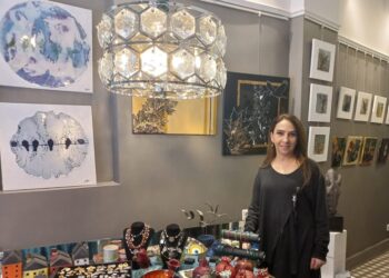 Günsu Saraçoğlu “ReBirth” isimli solo sergisi’ne büyük ilgi