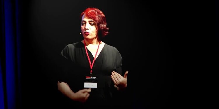 Zeynep Esmeray Özadikti : “Biz hortum Süleyman’la uğraştık, şimdi gençler başka Süleyman’la uğraşıyor”