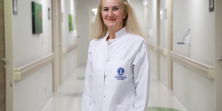 Titreyen eller parkinson habercisi olabilir!