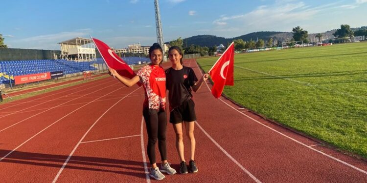 Gaziantep Kolej Vakfı öğrencilerinden atletizmde iki Türkiye ikinciliği