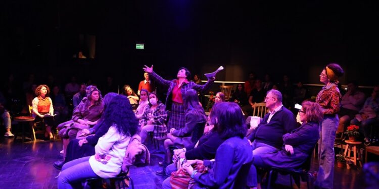 İstanbul şiirle buluşuyor, Gülten Akın ve şiirleri