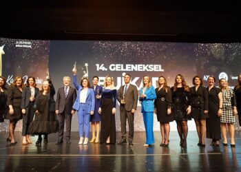 UEDAŞ, Yılın kadını destekleyen şirketi seçildi!