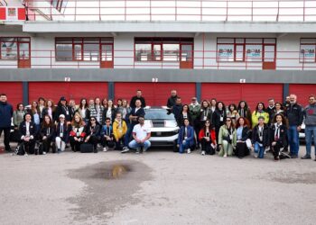 Kadın co-pilot eğitimleri tamamlandı