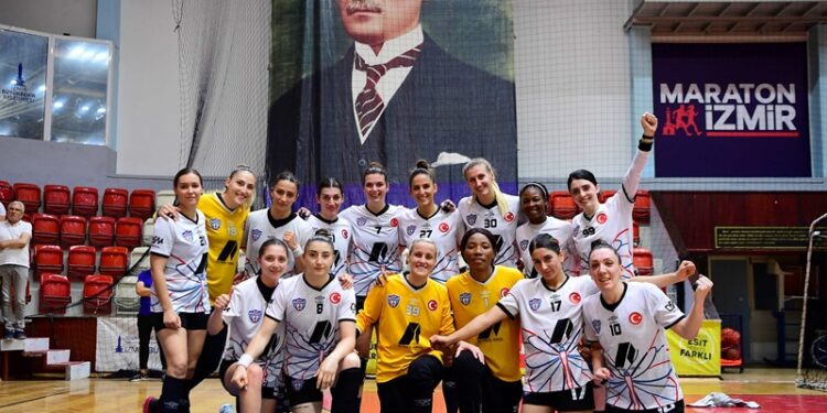 Avrupa Şampiyonu tur peşinde