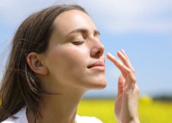 Prof. Dr. Özlem Su Küçük : Kışın yıpranan saç ve cildin canlandırılmasına “nemli” çözüm