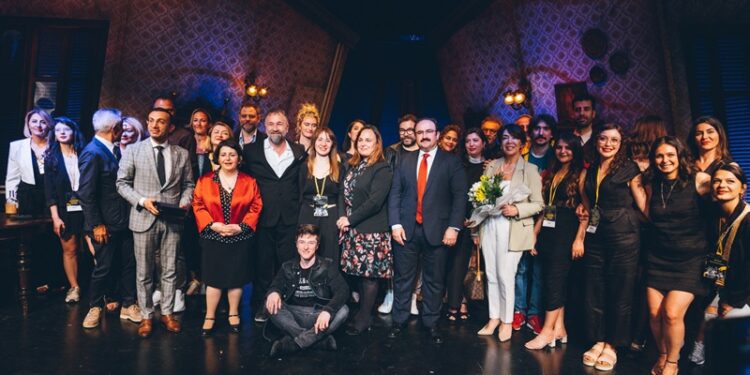 Şehir Tiyatroları üç oyunla Frankfurt’ta İstanbul rüzgarı estirdi