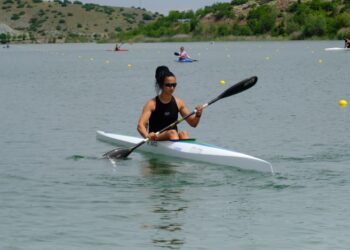 Kanoda Türkiye kupası yarışları nefes kesti