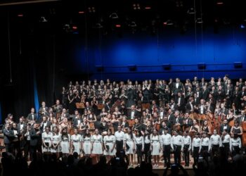 CRR sezonu evrensel barış mesajıyla kapattı