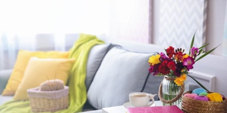 Tarzınızı Yansıtın: Evinize Uygun Dekoratif Aksesuarlar Nasıl Seçilir?