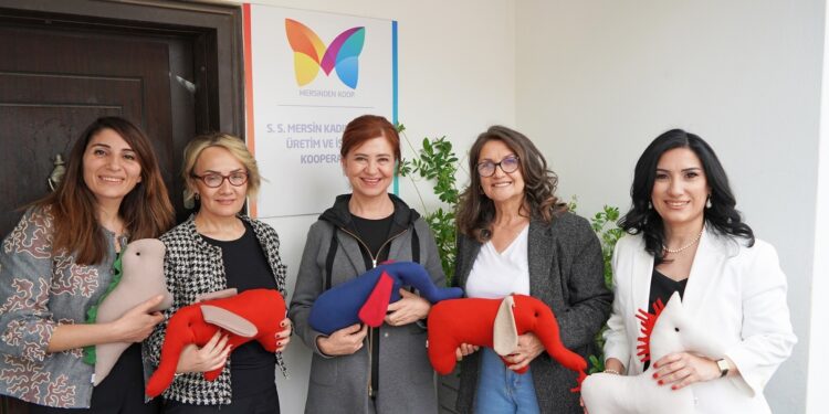 Kadınlardan üreten dayanışma