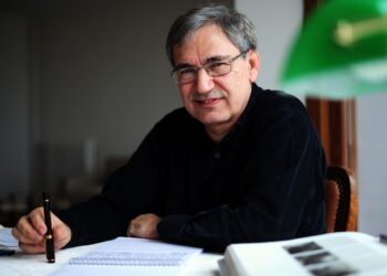 Mersin Kenti Edebiyat Ödülü Orhan Pamuk’un
