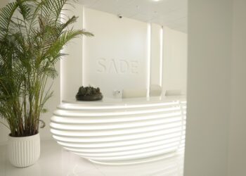 Sade Poliklinik, İzmir’de sağlığı estetikle buluşturuyor