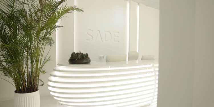 Sade Poliklinik, İzmir’de sağlığı estetikle buluşturuyor