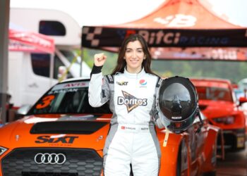 Seda Kaçan Türkiye Pist Şampiyonasında Genel Klasman Birinciliği Kazanan İlk Kadın Pilot oldu!