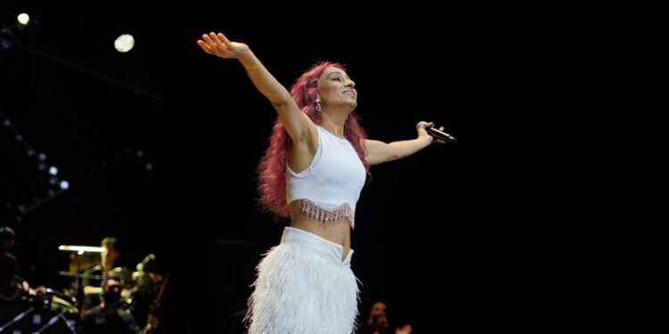 Yıldız Tilbe, Harbiye’de beş bin kişiyi coşturdu