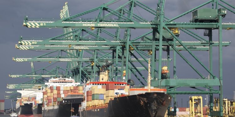 İhracatçılar için artırılan finansman desteği yüzde 58 enflasyon hedefinin tutması için hayati öneme sahip