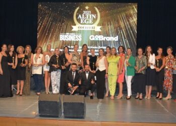 İzmirli kadın girişimciler 35 altın kadını seçti