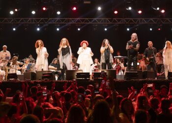 YBY WOODS Selda Bağcan ve Sanatçı Yeğenlerini İlk Kez Musa Göçmen Senfoni Orkestrası ile Aynı Sahnede buluşturdu