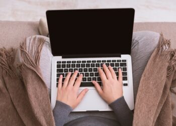 iş hayatında gençlerin tercihi hibrit çalışma modeli