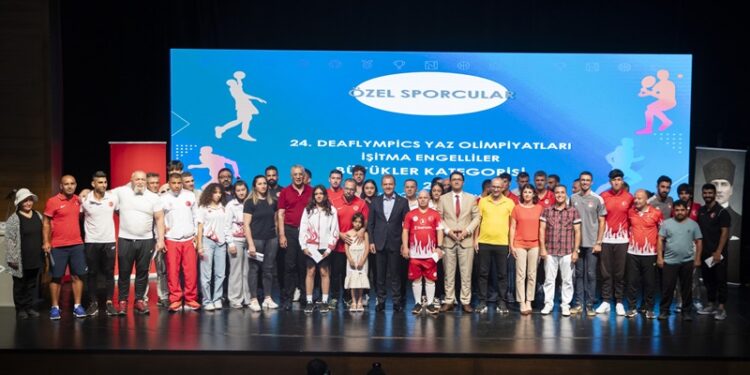 Mersinde 164 başarılı sporcu ve 108 antrenöre 2 milyon 616 bin 840 lira ödül