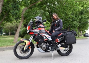 Gülşah Merve Yüksel Motosikletiyle Dünya Turuna başladı!/Canan Özpınar