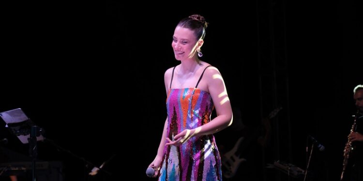 Sarkıcı Irmak Arıcı : Rekabet var, dostluk yok