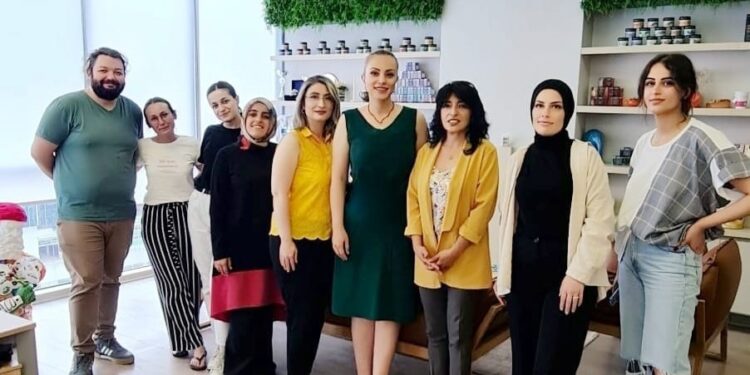 Her Şey “Yalnız Anneler ve Çocukları” İçin