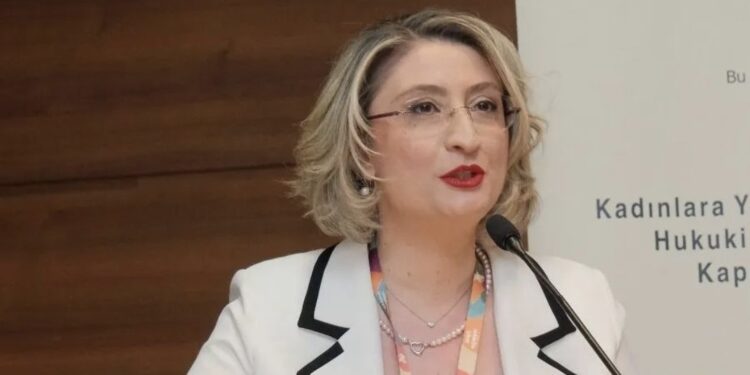 Avukat Feyza Soykan Çerçioğlu : Nafaka ve Boşanma : Kadınlar İçin Psikolojik Mücadele