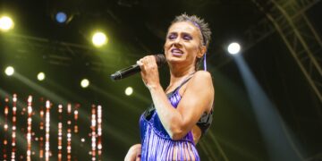 On Üç Bin Seyirci Yıldız Tilbe şarkıları ile eğlendi