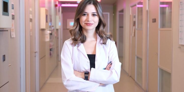 Kendinizi sürekli ‘şişman’ hissediyorsanız dikkat! ‘Zayıflık eşittir güzellik’ algısı anoreksiyayı yaygınlaştırabiliyor