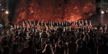 Türk Gençleri İtalya’da ayakta alkışlandı