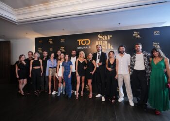 “Sarmaşık Zamanı”nın İstanbul prömiyeri gerçekleşti