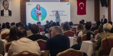 Seçkin iş insanları İzmir’de buluştu!