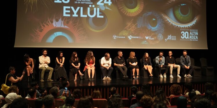 Altın Koza’da “Kuru Otlar Üstüne” Rüzgarı