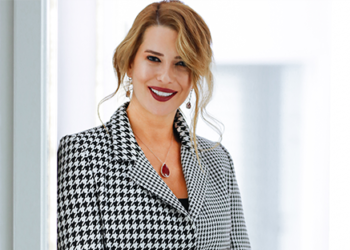 Nazik, Kararlı ve Güçlü Bir Kadın Songül Torbaoğlu/Ahmet Çaldıran