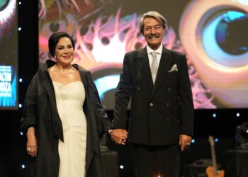 Türkan Şoray ve Kadir İnanır’a “Sinemanın Yüzü” Ödülleri takdim edildi