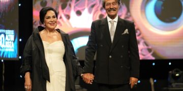 Türkan Şoray ve Kadir İnanır’a “Sinemanın Yüzü” Ödülleri takdim edildi