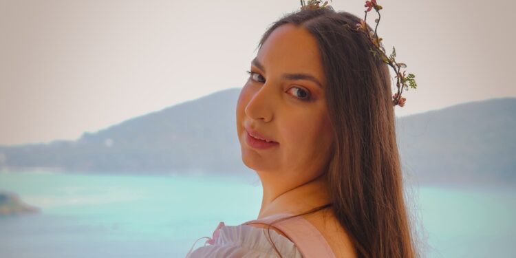 Zeynep Öykü “Antakya Varsa Biz De Varız demek için Antakya’ya gelin”