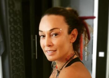 Tanrıcaları Yazan Kadın Buket Keskinol/Ahmet Çaldıran