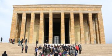 TEGV Cumhuriyetimizin 100’üncü yılında herkesi Cumhuriyetin Yüzü olmaya davet ediyor