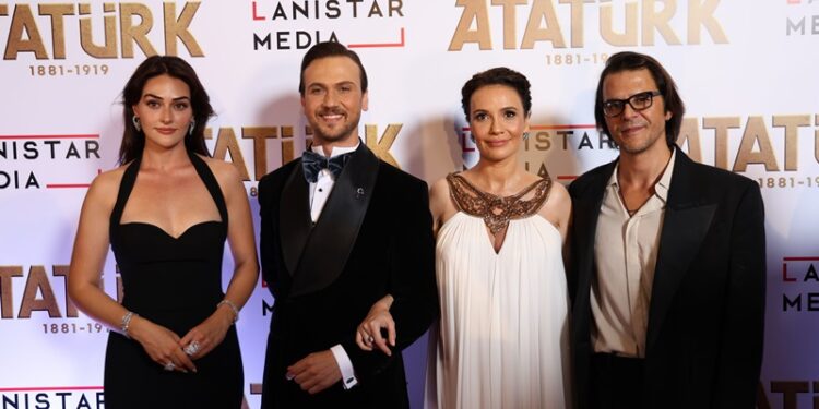 ATATÜRK’ün galası AKM’de yapıldı